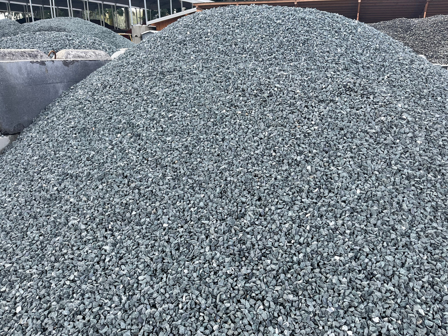 1-1/4 Clear Gravel (Siper)