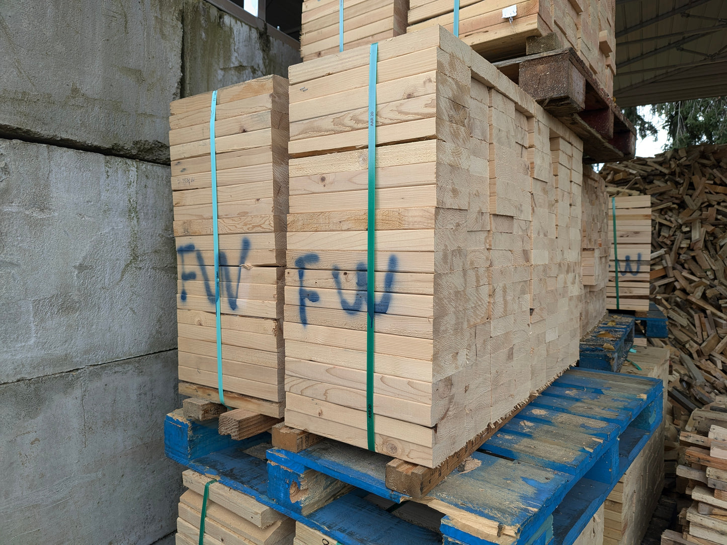 Mill End Firewood (STACKED)